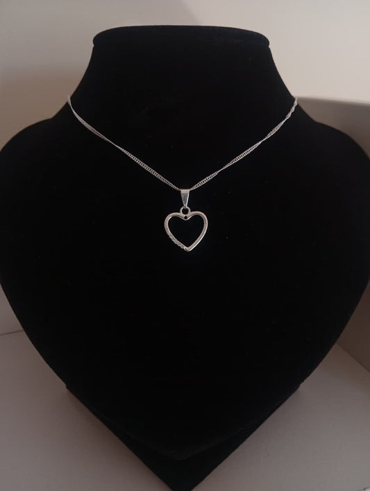 Collar Corazón Minimalista
